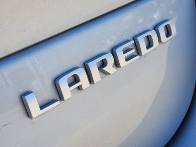 Used 2024 Jeep Grand Cherokee L Laredo RWD image 7