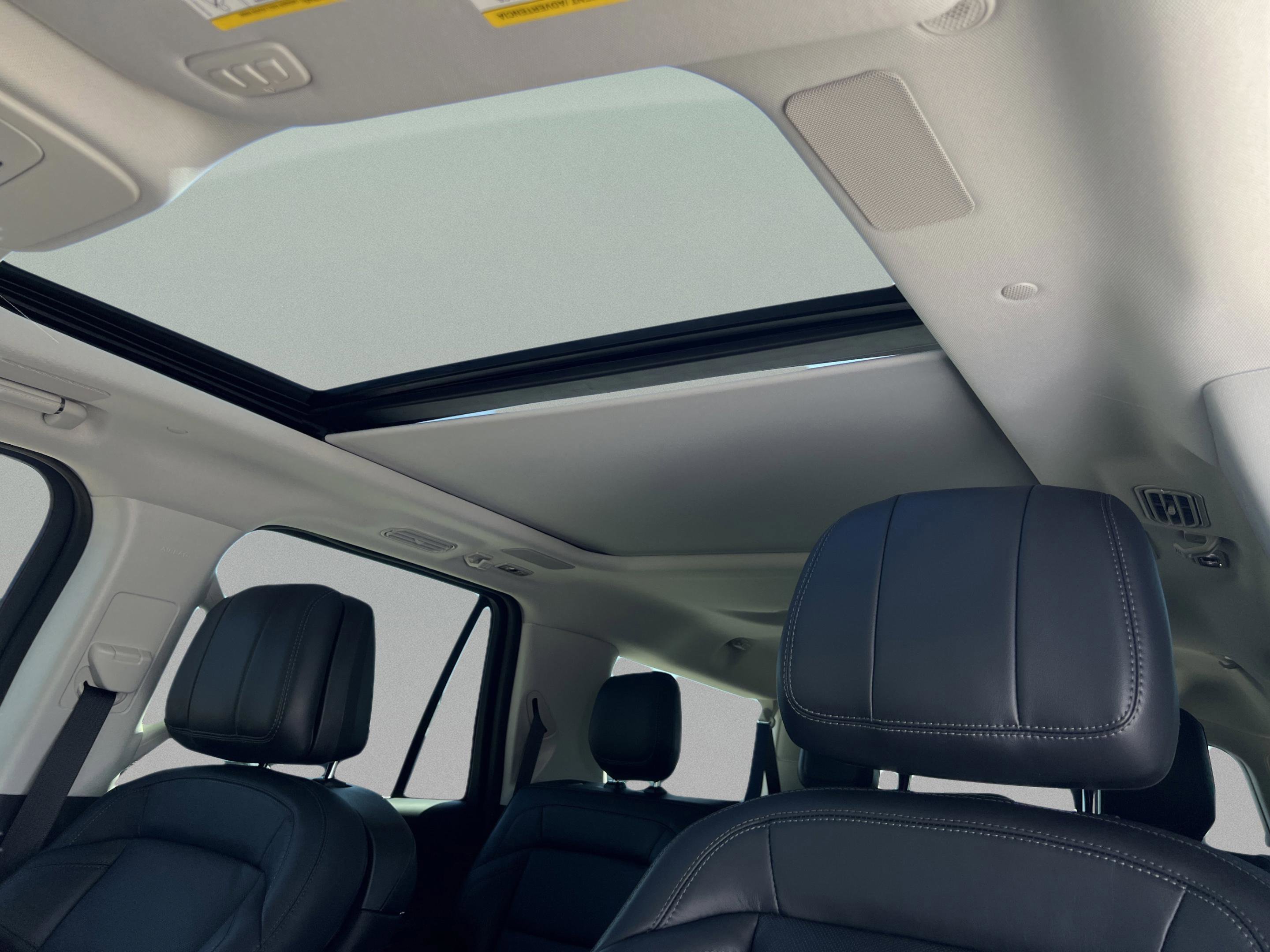 New 2025 Lincoln Navigator L Reserve AWD/4WD image 26