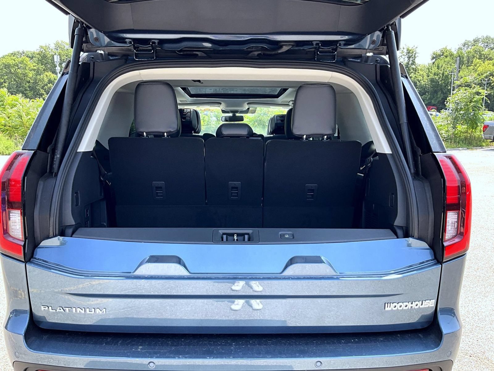 New 2027 Ford Expedition Platinum w/ Driver's Package AWD/4WD image 9