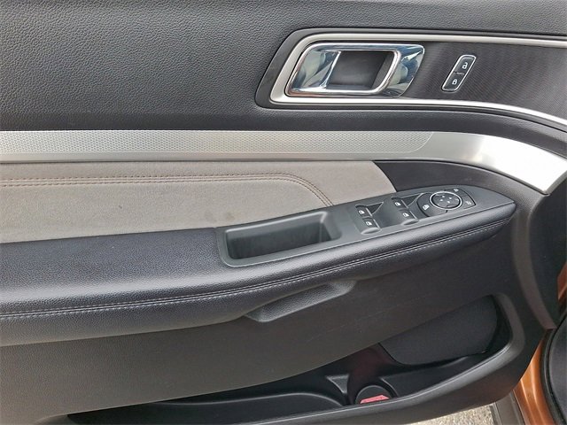 Used 2017 Ford Explorer XLT w/ Equipment Group 202A image 12
