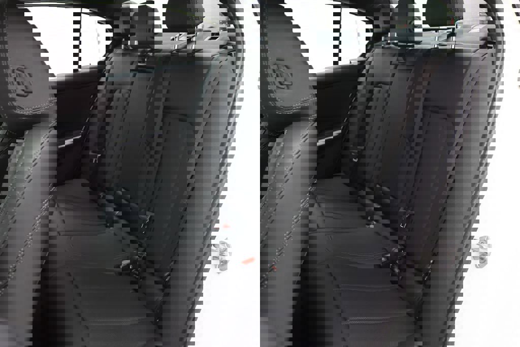 Used 2024 BMW 330i xDrive Sedan image 12