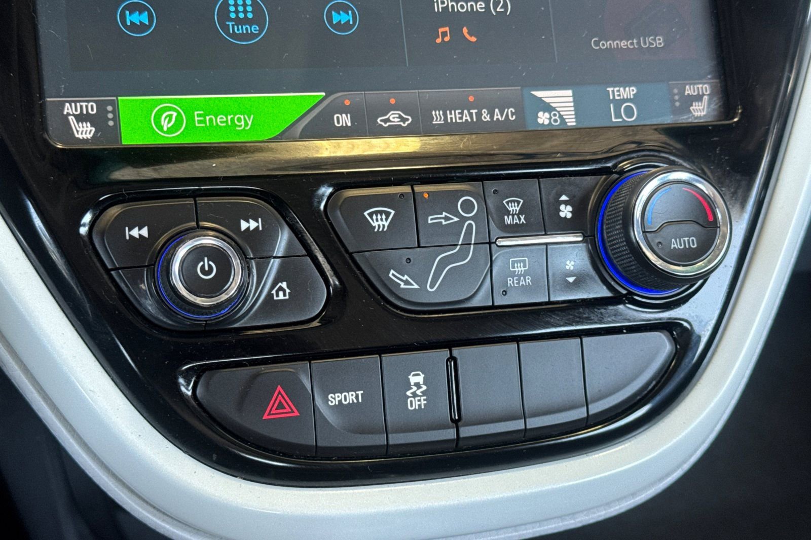 Used 2017 Chevrolet Bolt LT FWD image 30