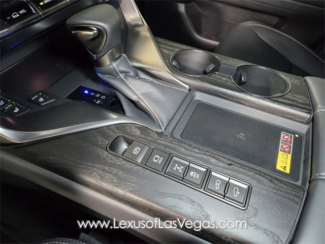 New 2025 Lexus LX 600 4WD w/ Luxury Package image 18