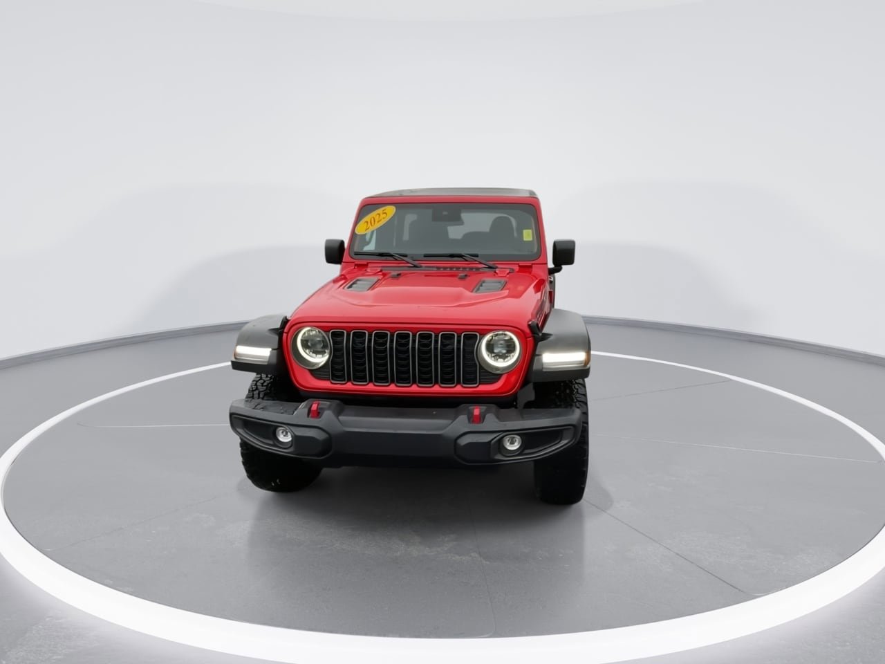 Used 2025 Jeep Wrangler Unlimited Rubicon w/ Convenience Group AWD/4WD image 3