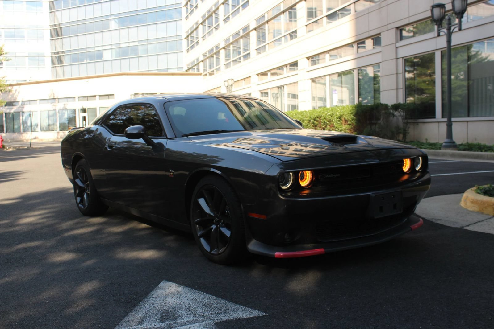 Used 2019 Dodge Challenger R/T Scat Pack RWD image 1
