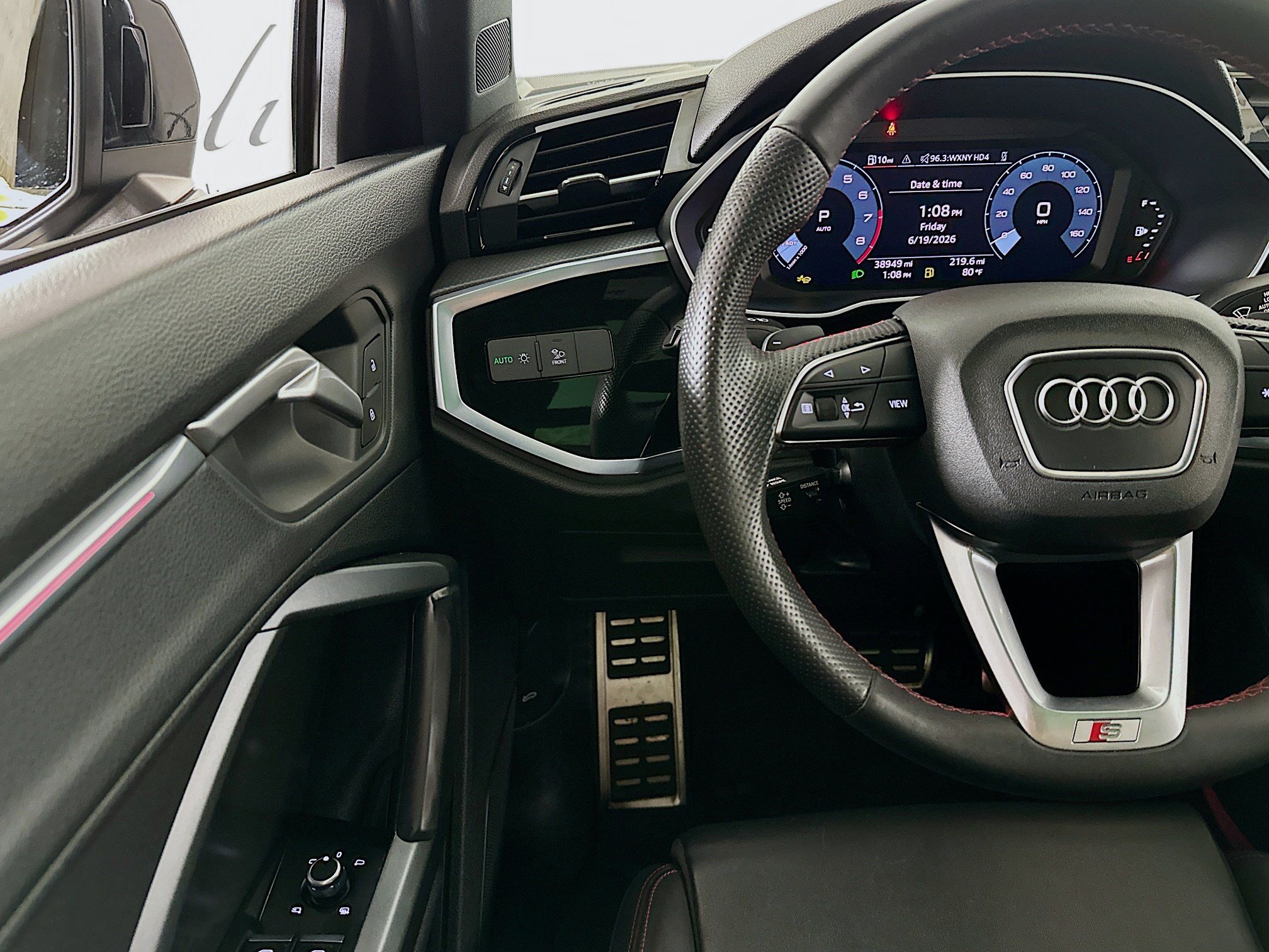 Used 2025 Audi Q3 2.0T Premium Plus w/ Premium Plus Package AWD/4WD image 10