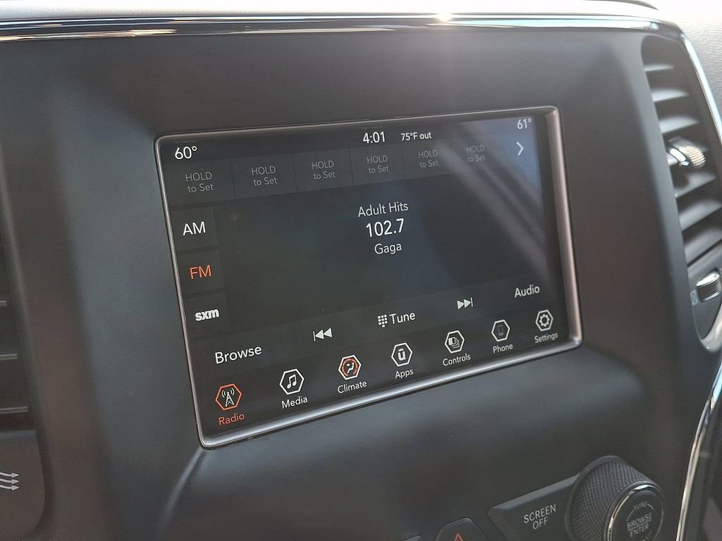 Used 2021 Jeep Grand Cherokee Laredo image 17