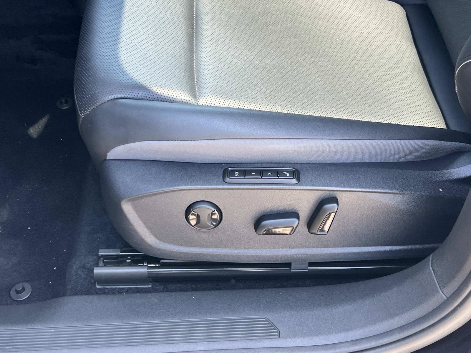 Certified 2023 Volkswagen ID.4 Pro S RWD image 18