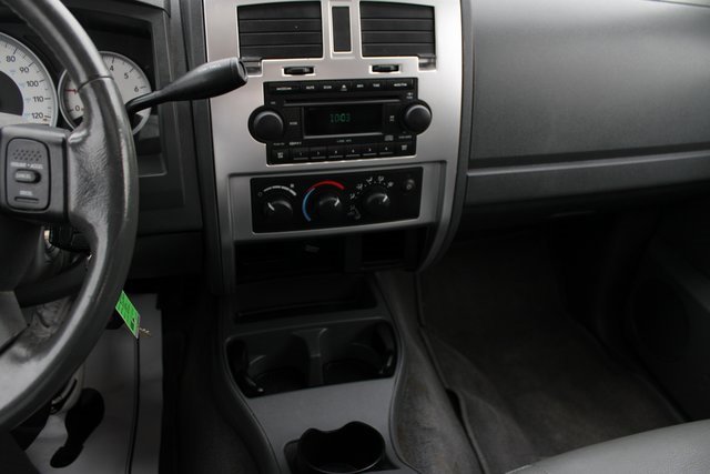 Used 2007 Dodge Dakota Laramie w/ Sun & Wheel Value Group image 24