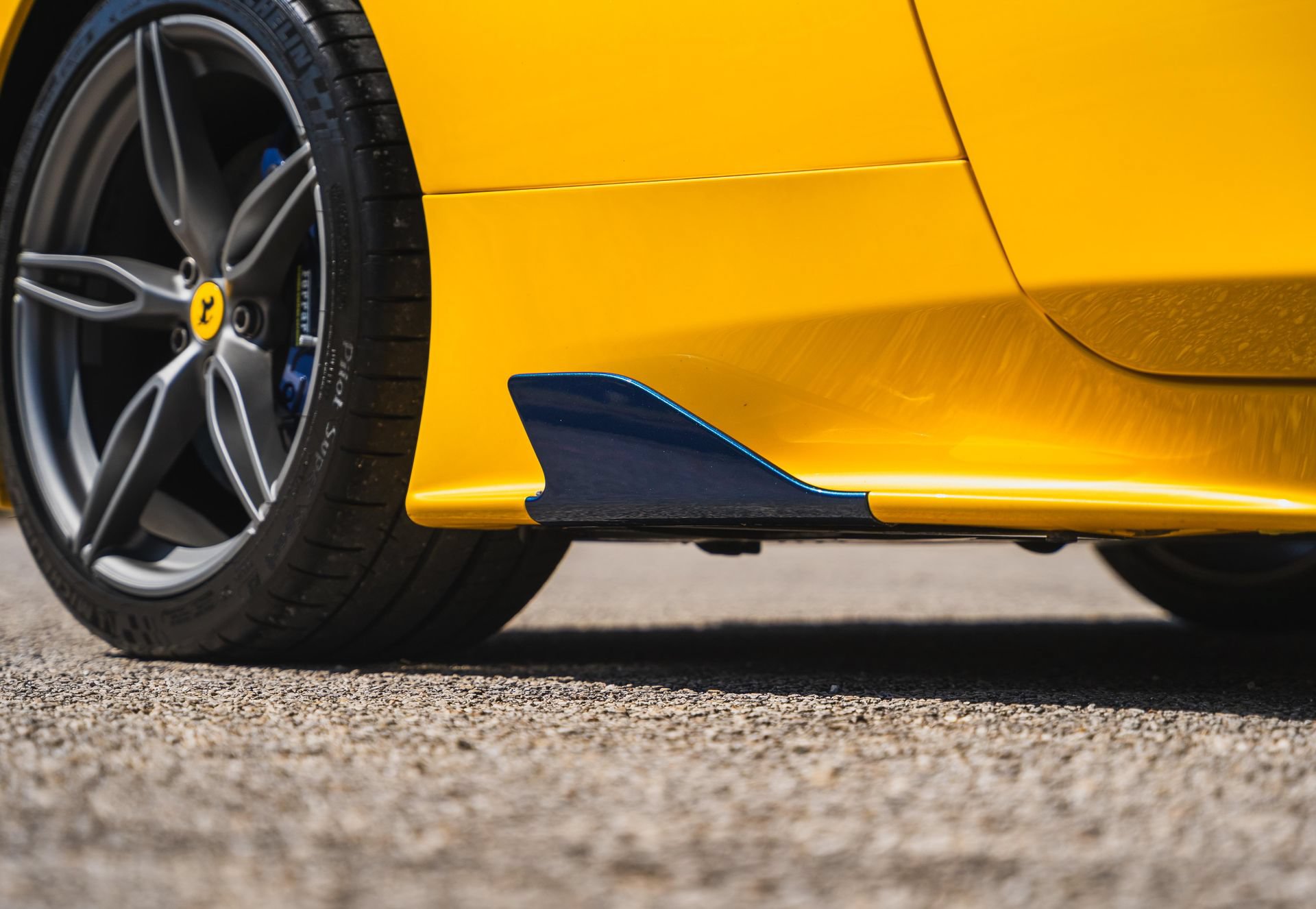 Used 2015 Ferrari 458 Speciale A RWD image 9