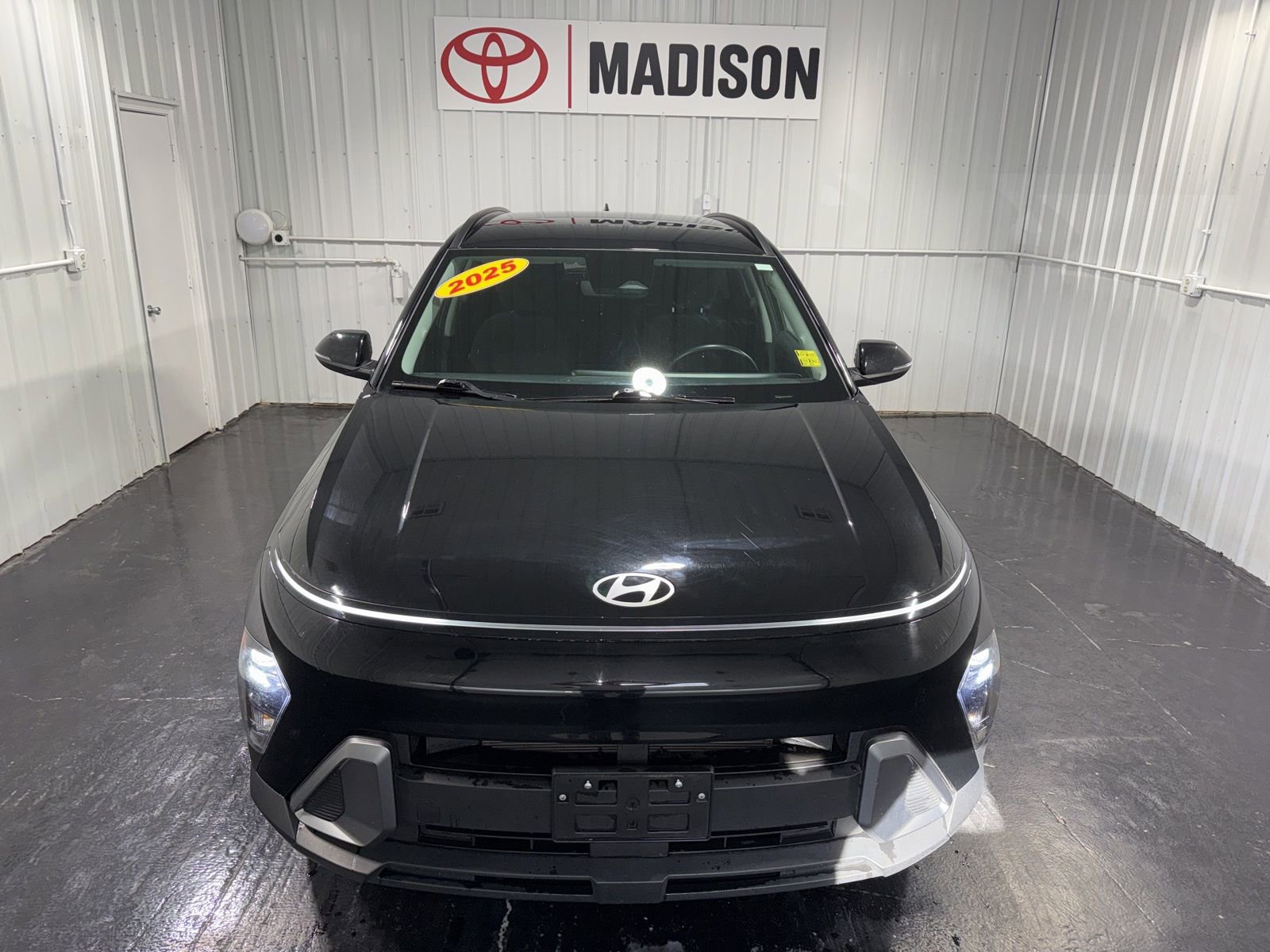 Used 2025 Hyundai Kona SEL image 5