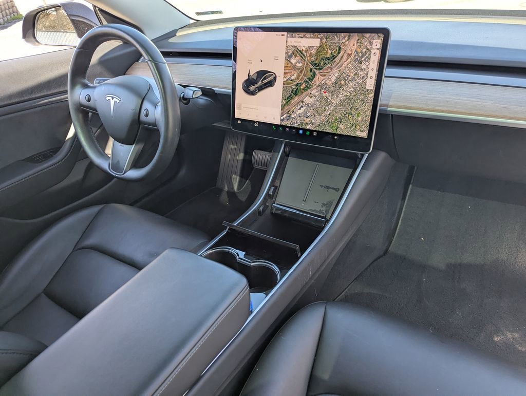 Used 2019 Tesla Model 3 image 26