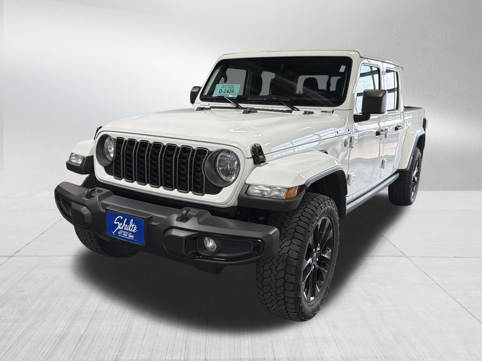 Used 2025 Jeep Gladiator Sport image 3