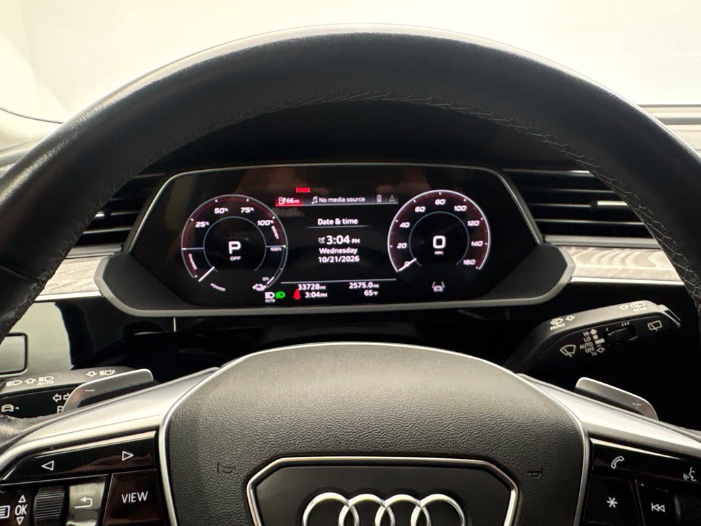 Used 2024 Audi Q8 e-tron Premium Plus AWD/4WD image 37