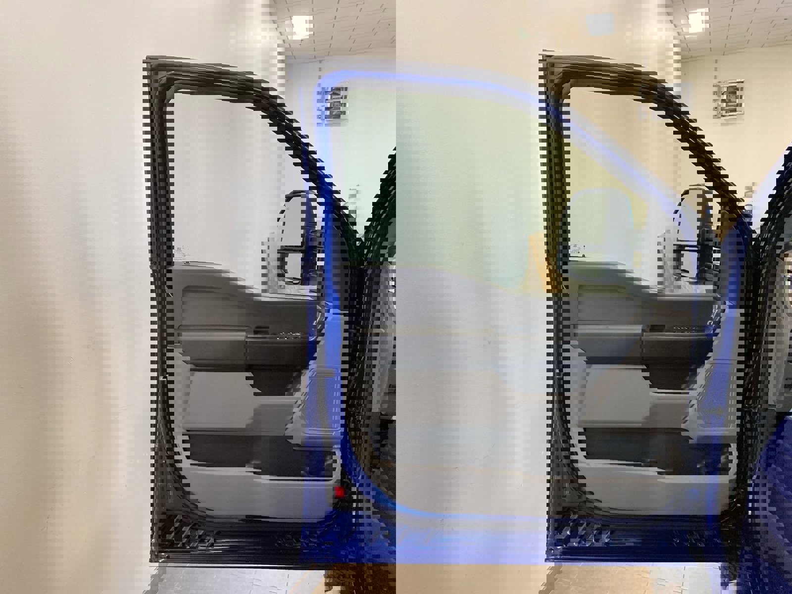 New 2026 Ford F250 XL w/ XL Chrome Package image 9