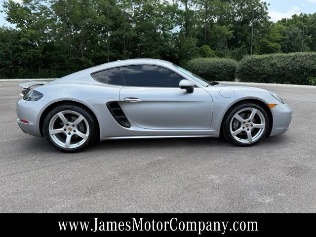 Used 2019 Porsche 718 Cayman RWD image 4