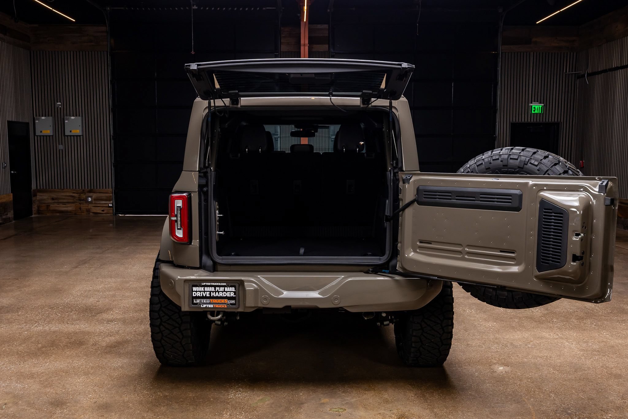 Used 2026 Ford Bronco Outer Banks AWD/4WD image 9