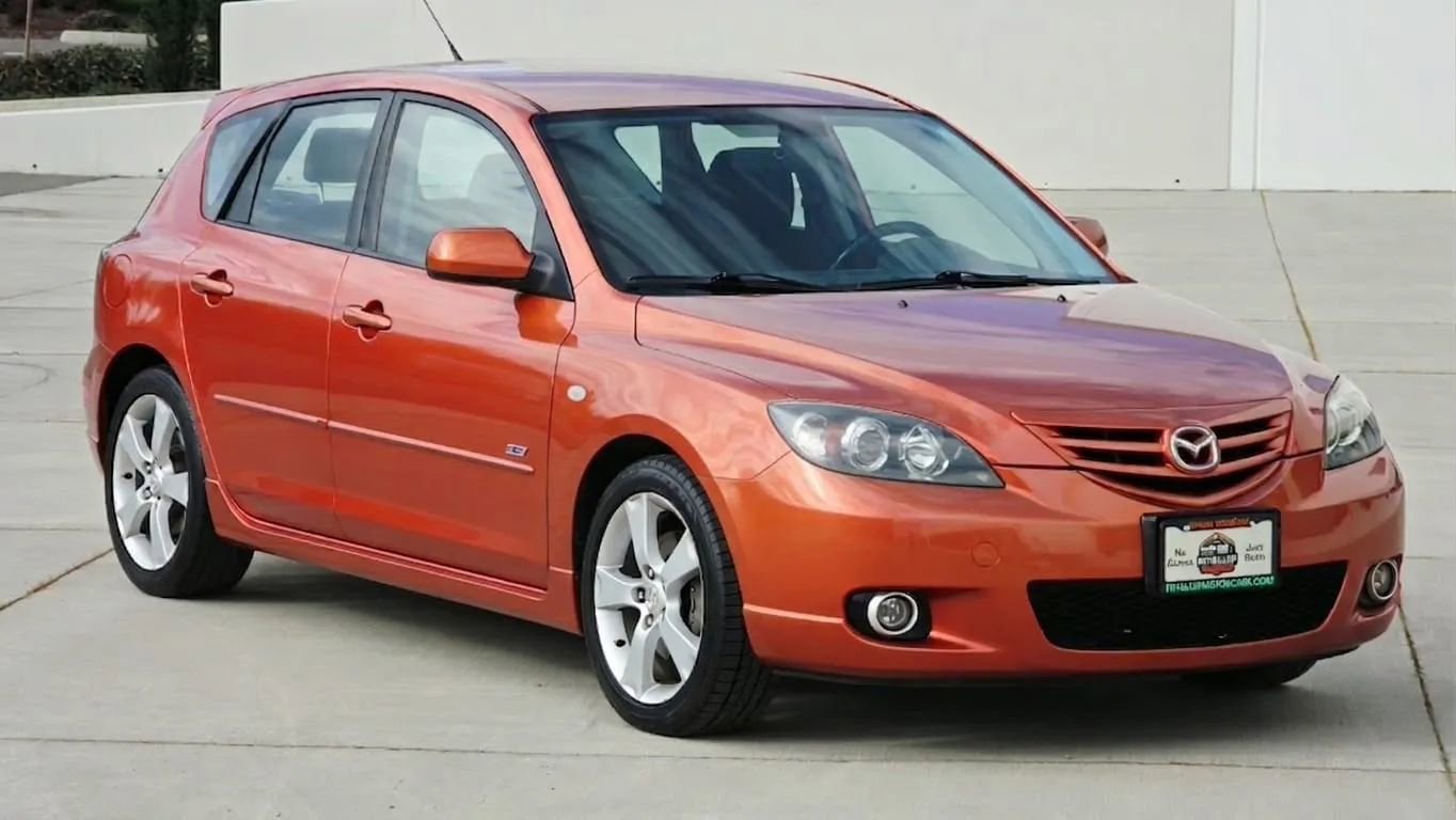 Used 2004 MAZDA MAZDA3 s FWD image 7