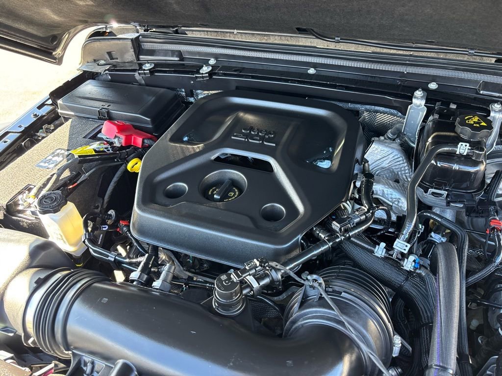 Used 2025 Jeep Wrangler Unlimited Rubicon image 30