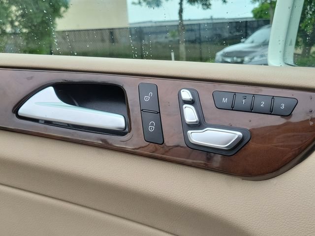 Used 2018 Mercedes-Benz GLS 550 4MATIC image 19