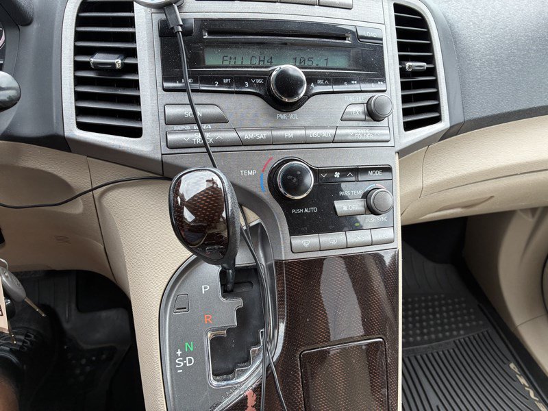 Used 2009 Toyota Venza FWD image 10