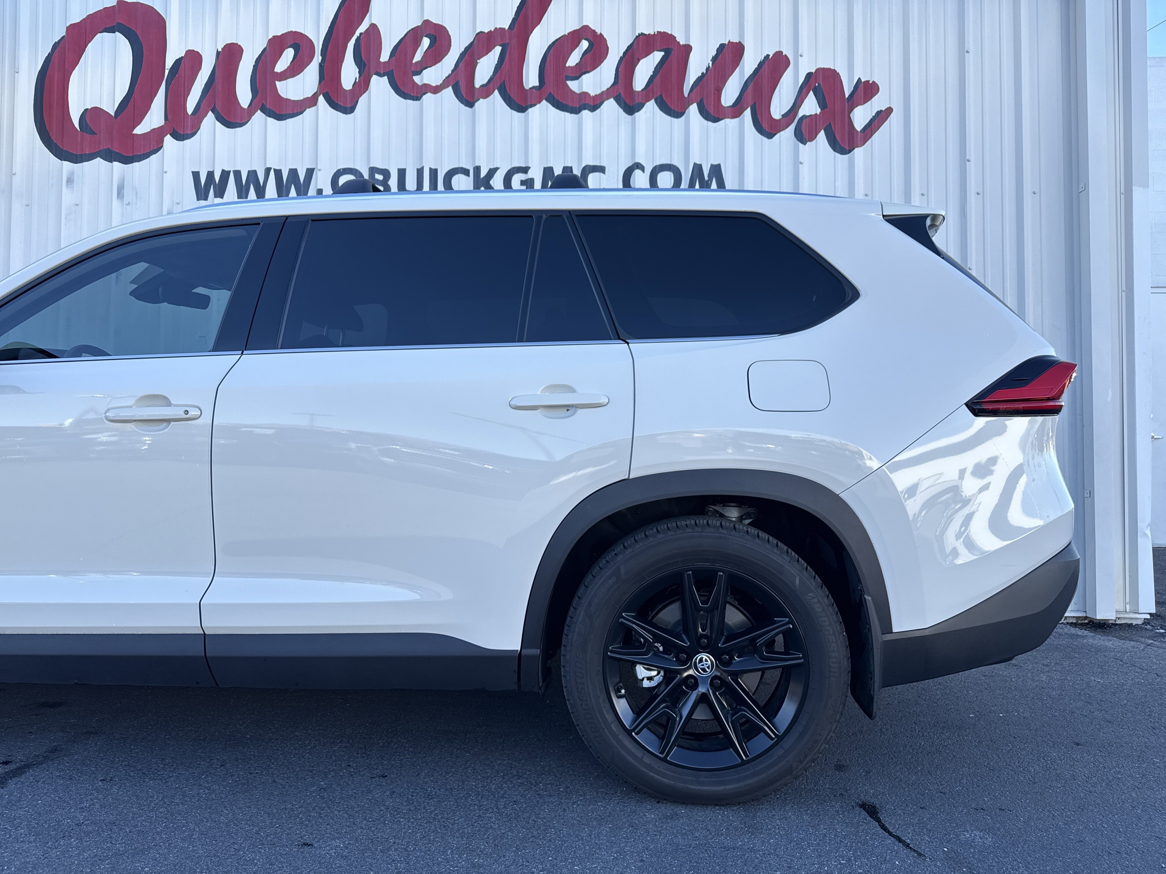 Used 2024 Toyota Grand Highlander Limited image 2