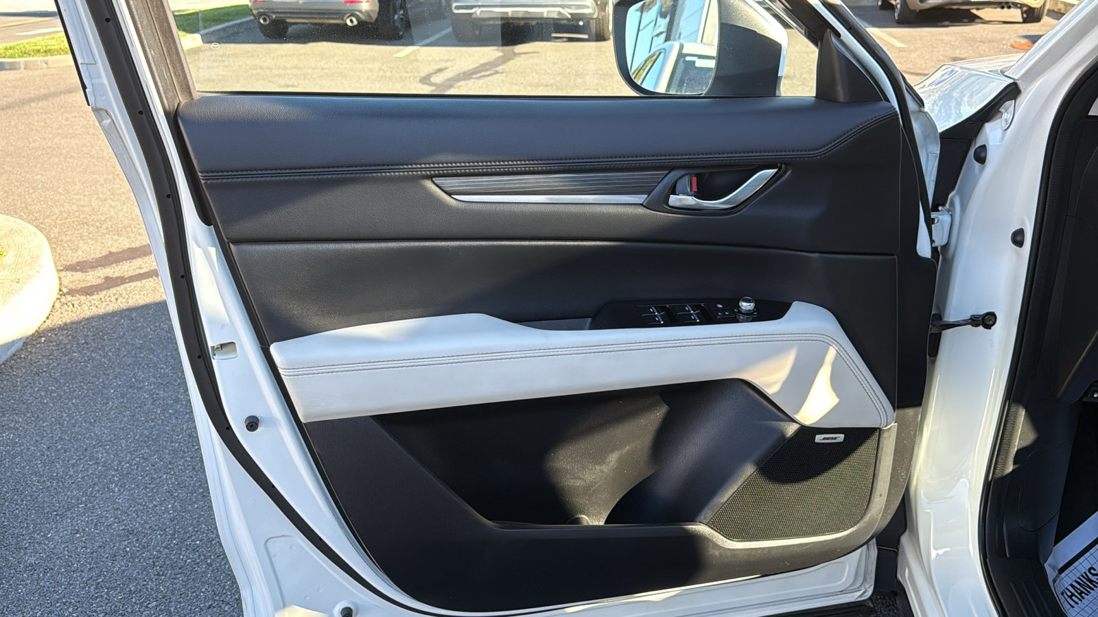 Certified 2022 MAZDA CX-5 AWD 2.5 S w/ Premium Plus Pkg image 9