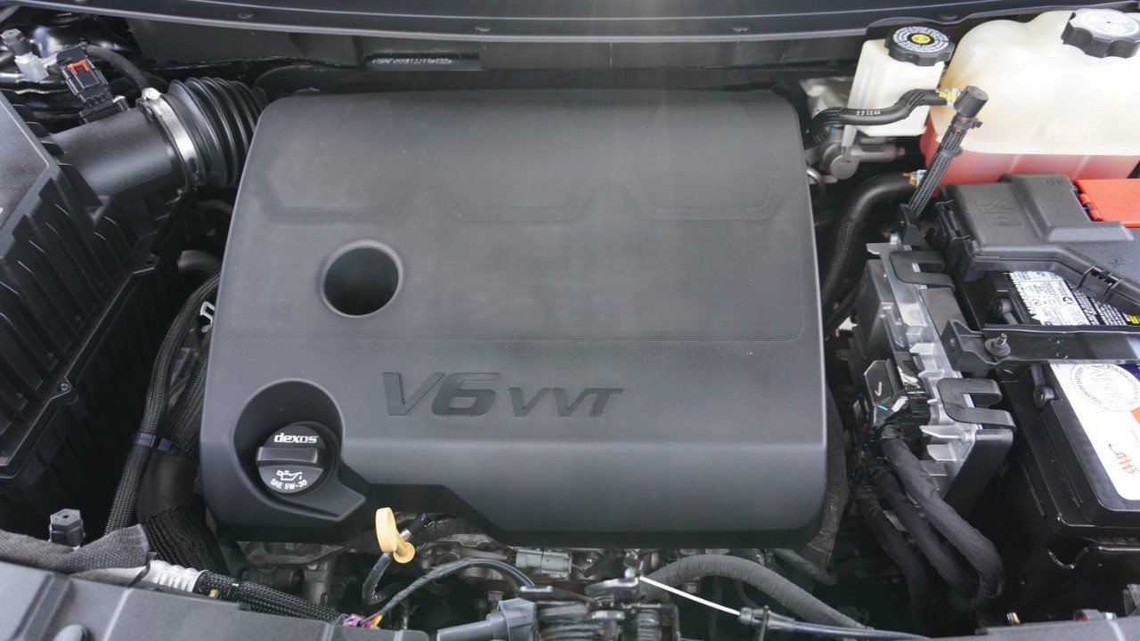 Used 2018 Chevrolet Traverse High Country AWD/4WD image 38