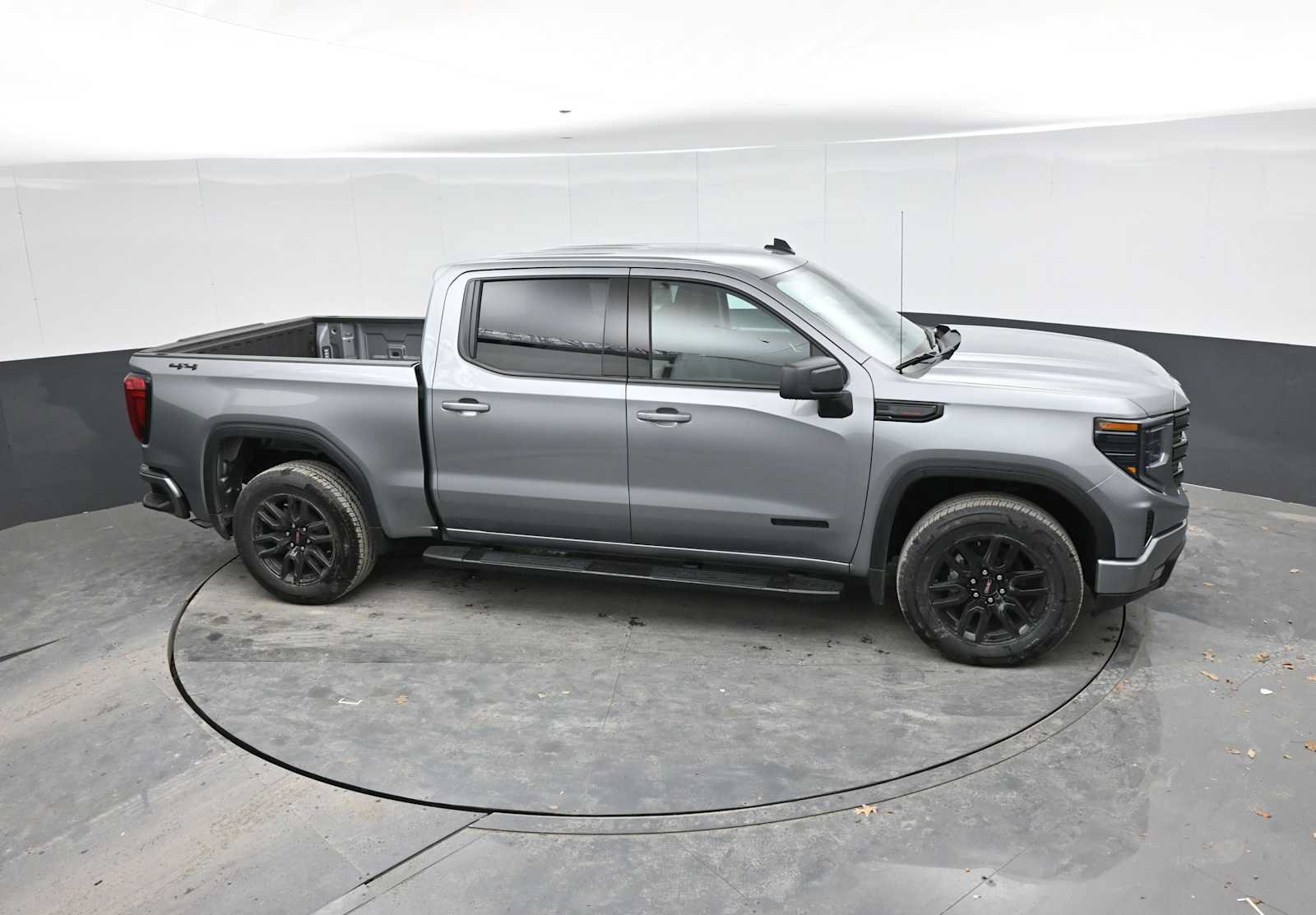 New 2026 GMC Sierra 1500 Elevation w/ LPO, Elevation Black Package AWD/4WD image 34