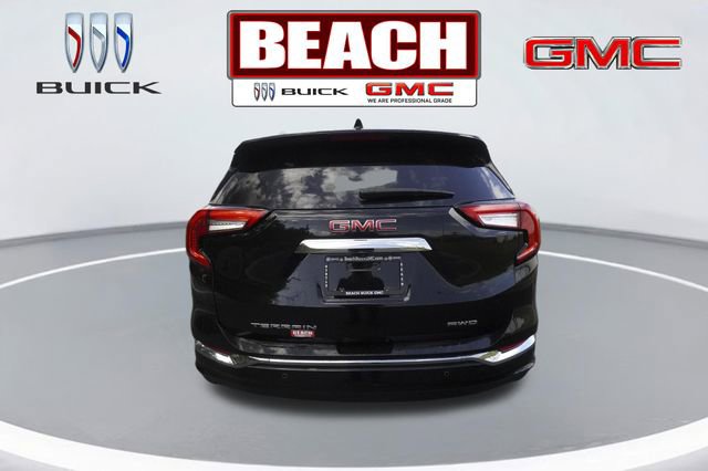 Used 2024 GMC Terrain Denali w/ Black Diamond Edition image 4