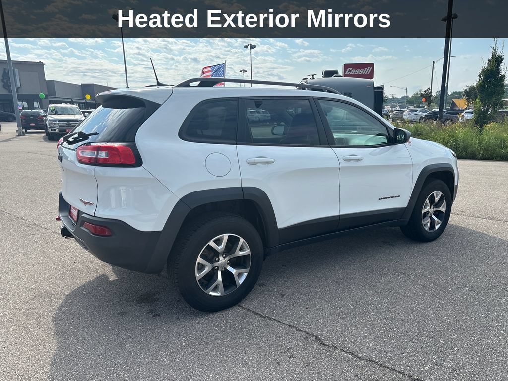 Used 2016 Jeep Cherokee Trailhawk w/ Leather Interior Group AWD/4WD image 6