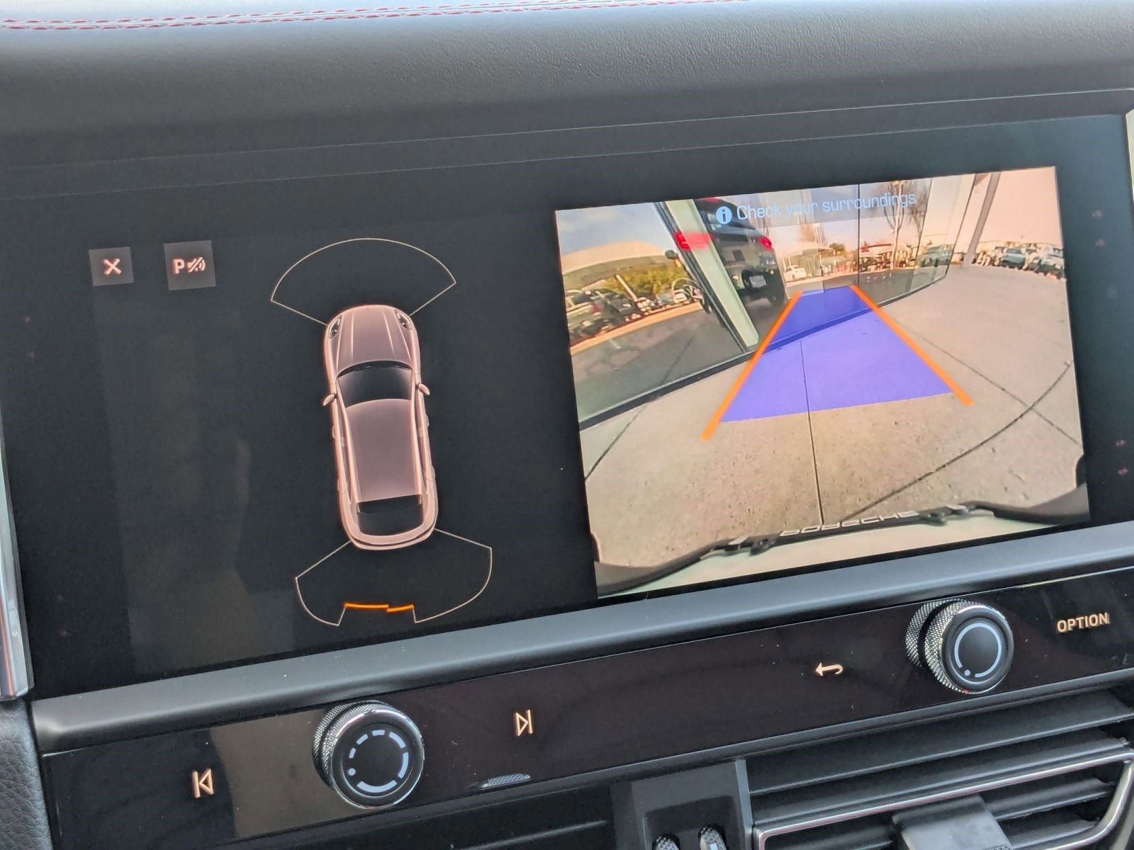 New 2026 Porsche Macan image 19