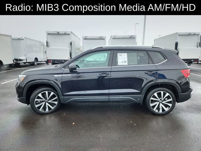Used 2024 Volkswagen Taos SE image 4