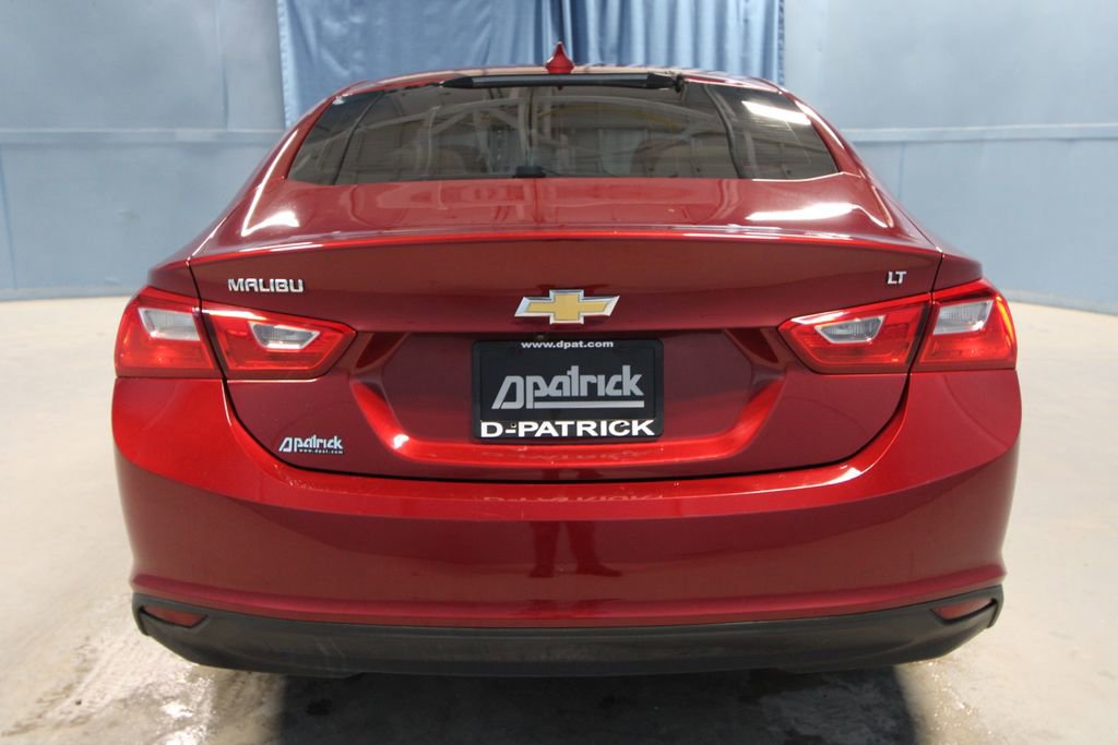 Used 2018 Chevrolet Malibu LT FWD image 26