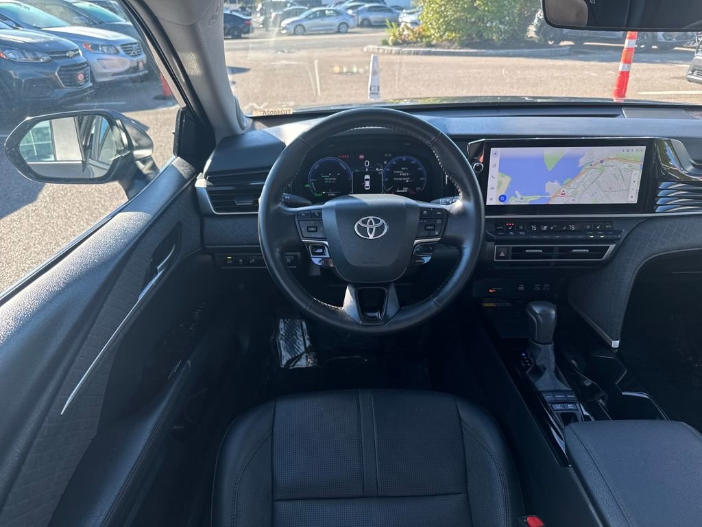 Used 2025 Toyota Camry XLE image 14