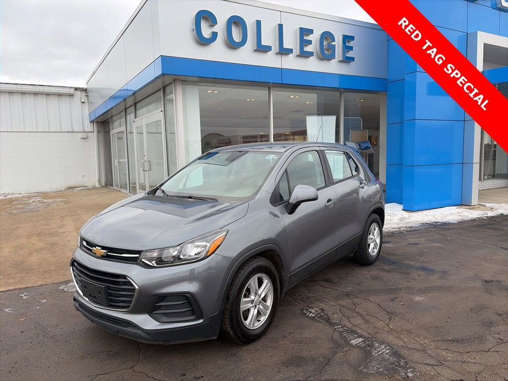 Used 2020 Chevrolet Trax LS image 1