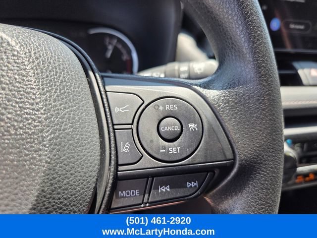 Used 2025 Toyota RAV4 XLE FWD image 25