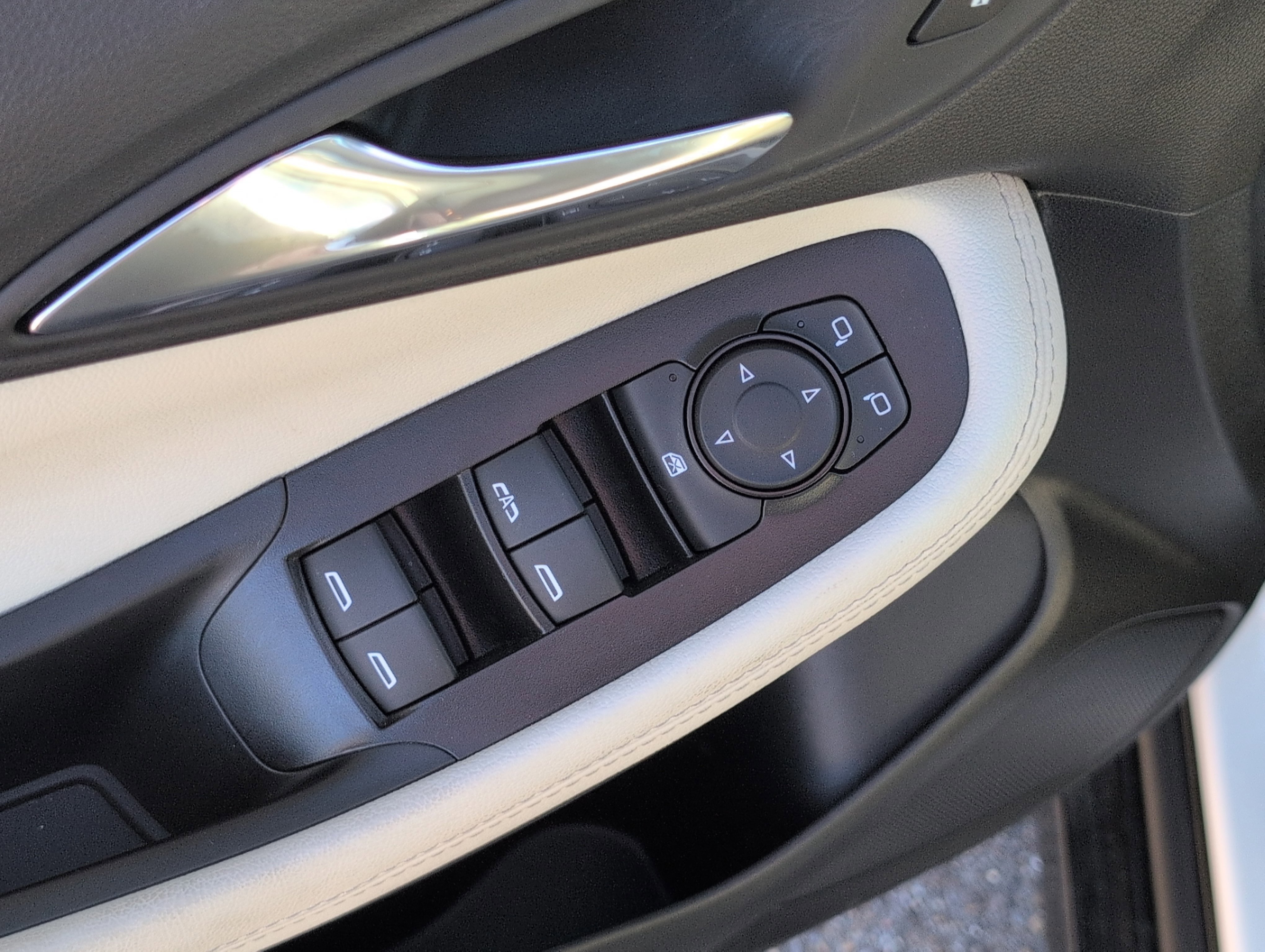 Certified 2025 Buick Encore GX Sport Touring image 16