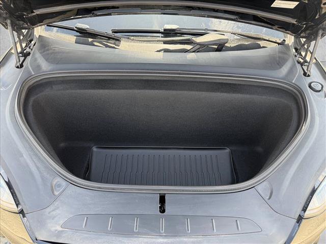 Used 2023 Tesla Model X AWD/4WD image 25