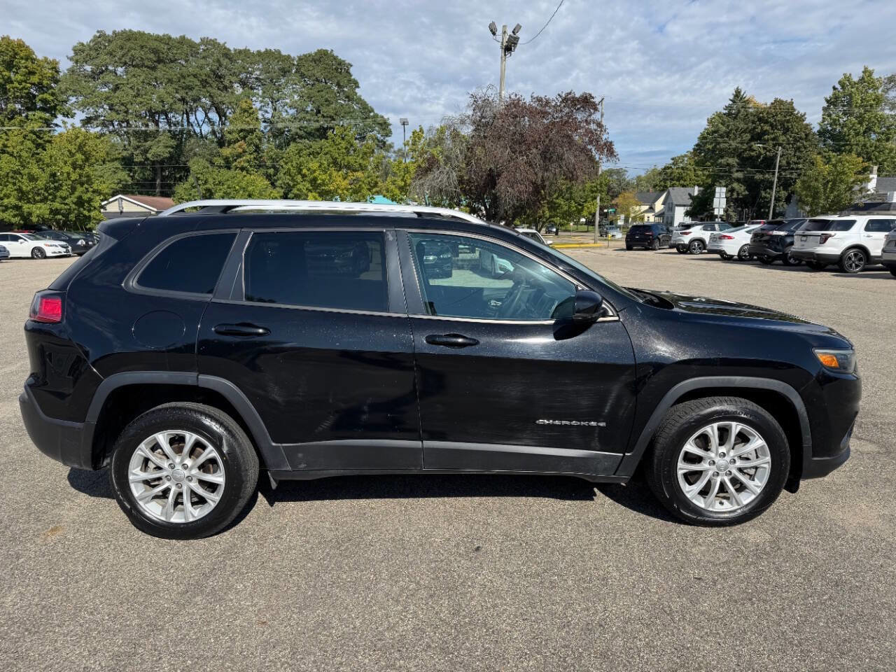 Used 2021 Jeep Cherokee Latitude image 15