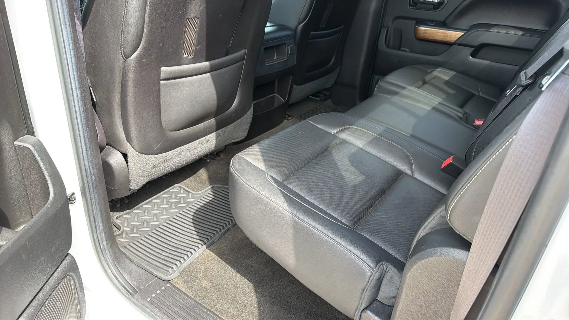 Used 2015 Chevrolet Silverado 3500 LTZ w/ Duramax Plus Package AWD/4WD image 38