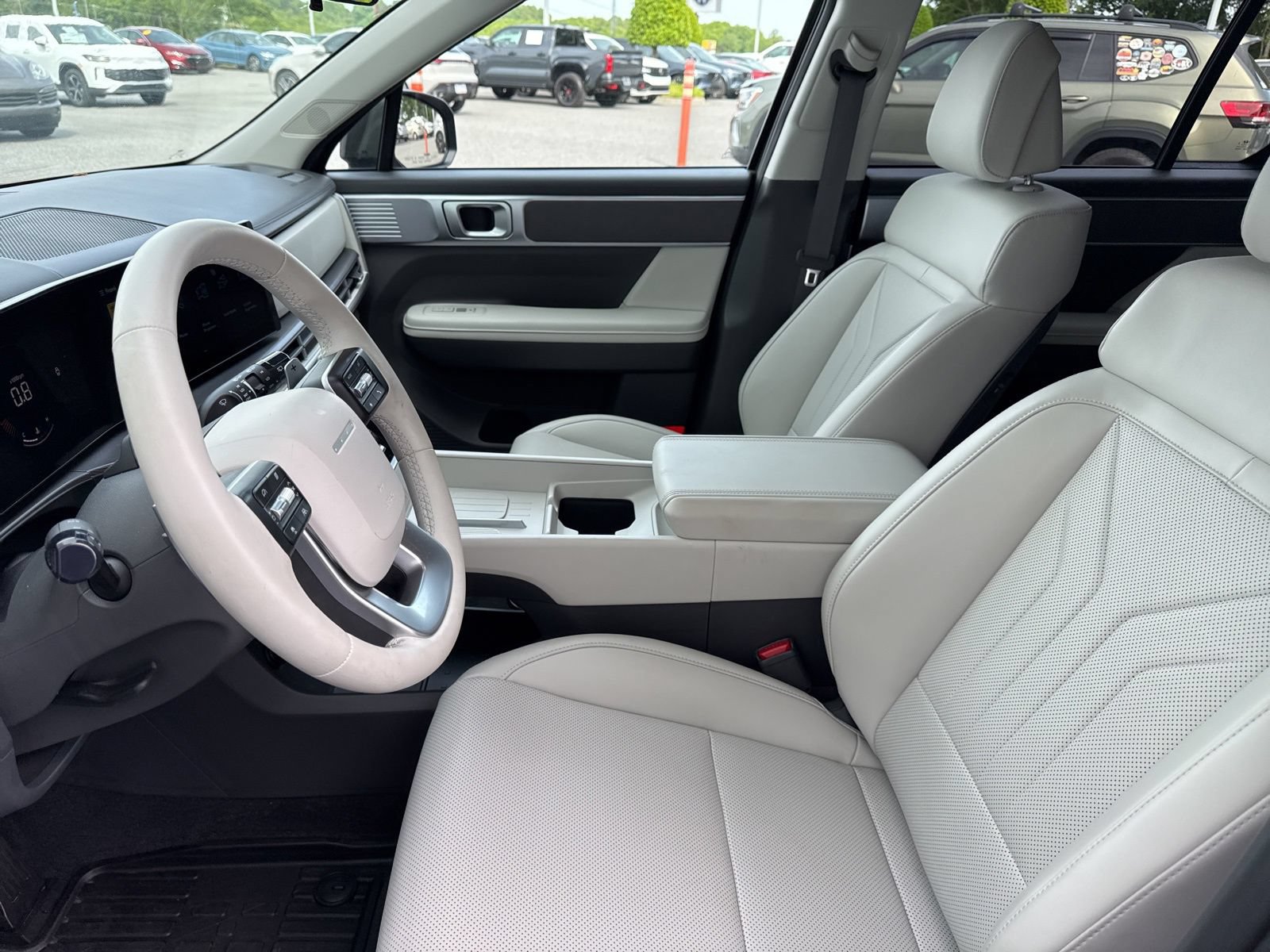 Used 2026 Hyundai Santa Fe SEL AWD/4WD image 28