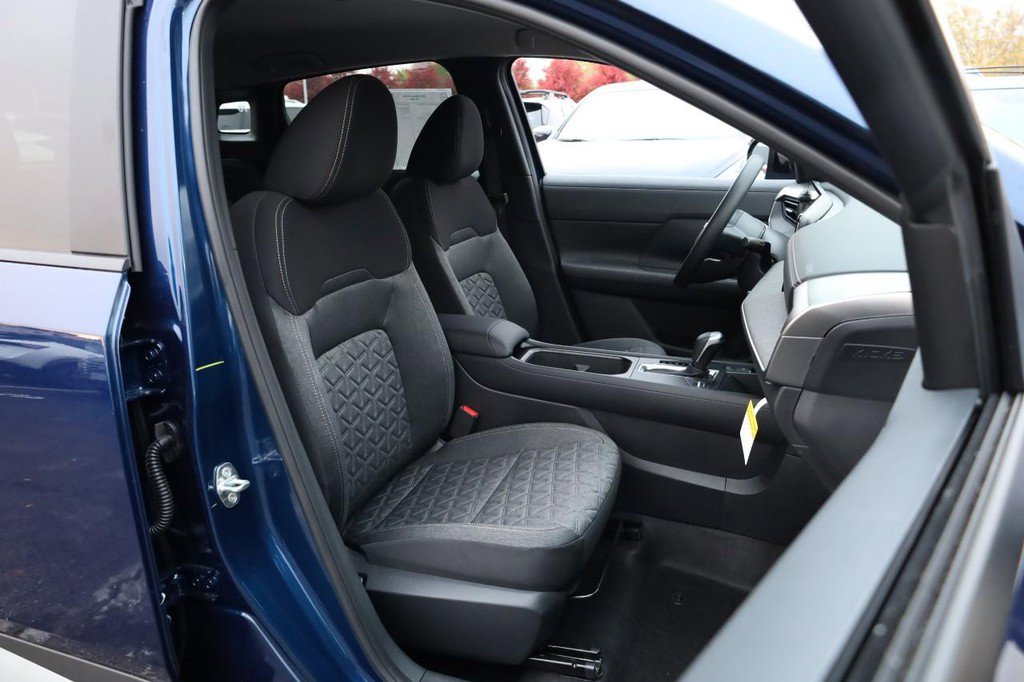 New 2026 Nissan Kicks SV w/ Cold Weather Package image 23