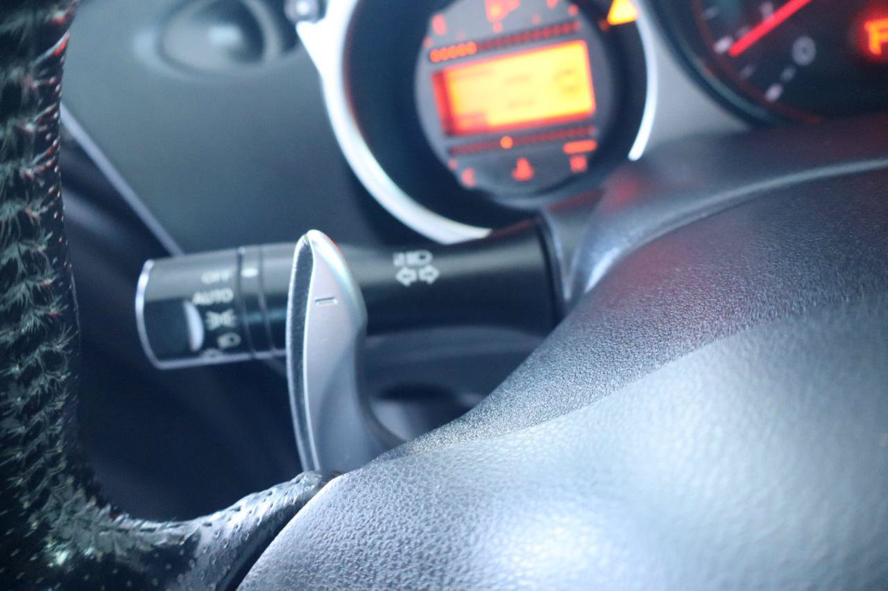 Used 2016 Nissan 370Z Coupe RWD image 26