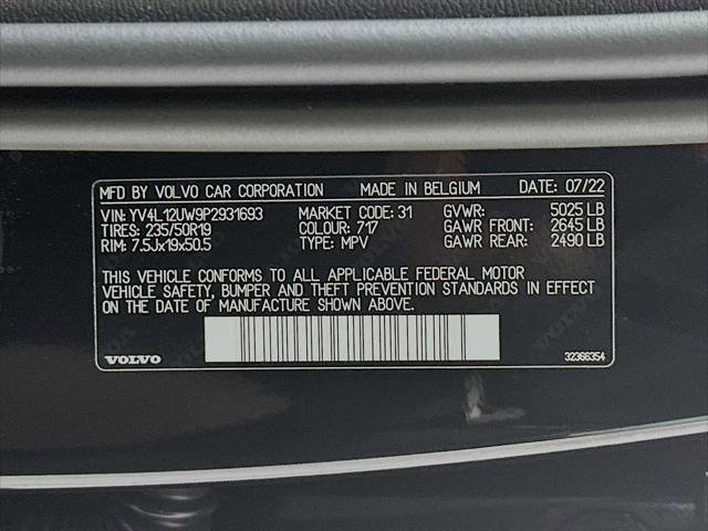 Used 2023 Volvo XC40 B5 Plus w/ Driver Assist Package AWD/4WD image 31