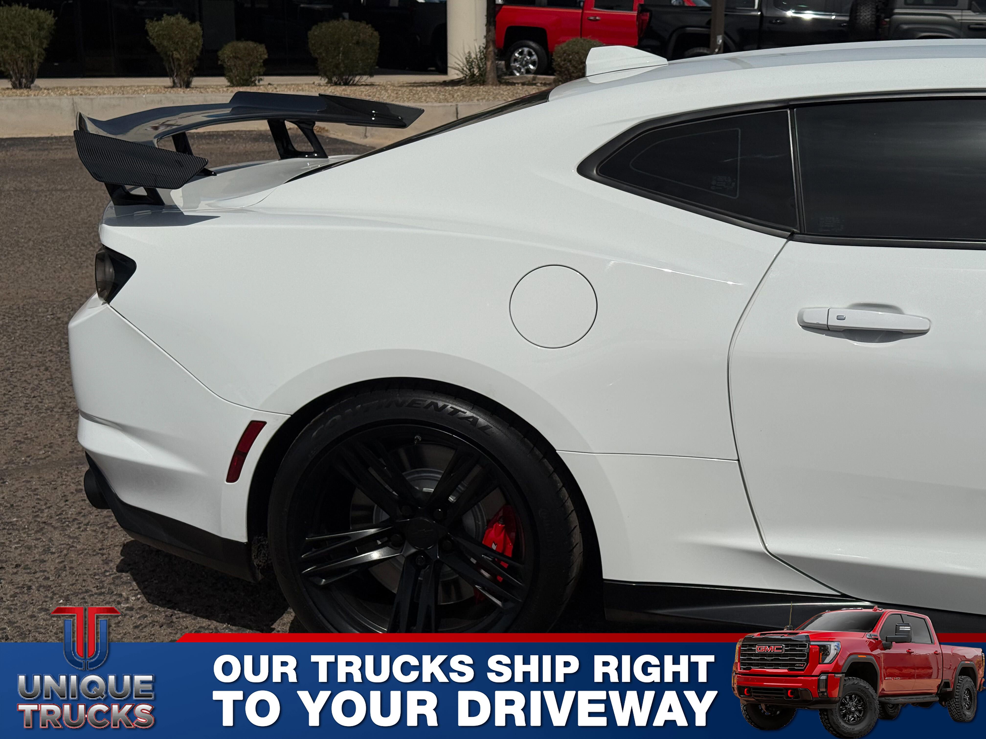 Used 2021 Chevrolet Camaro ZL1 RWD image 5