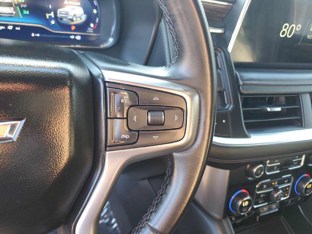 Used 2024 Chevrolet Suburban LT RWD image 26
