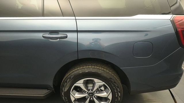 New 2027 Ford Expedition Active AWD/4WD image 9