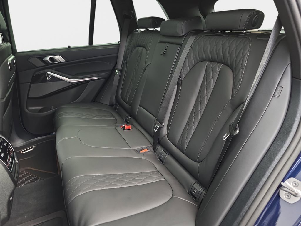 New 2026 BMW X5 xDrive50e w/ Executive Package image 14
