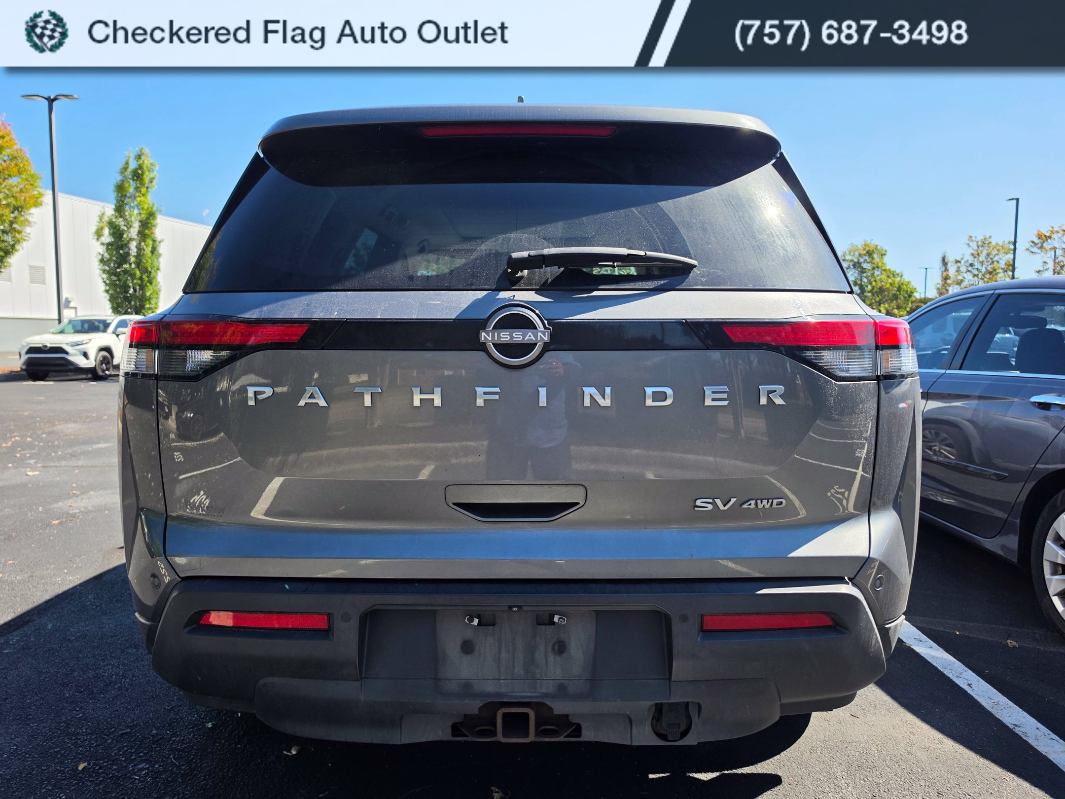 Used 2022 Nissan Pathfinder SV w/ SV Premium Package AWD/4WD image 5